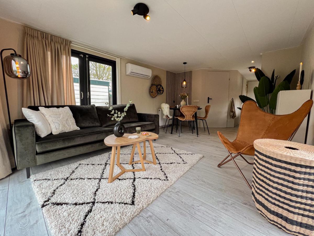 Bosrijk Chalet - Hottub - Veluwe พุทเทิน ภายนอก รูปภาพ